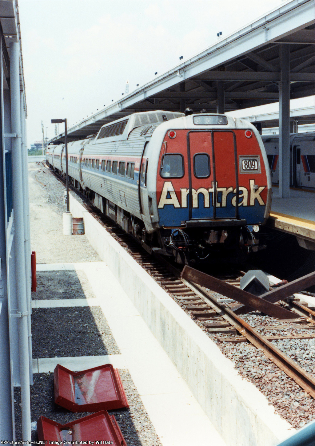 Amtrak Metroliner Coach 809